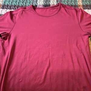 lululemon athletica Women's Short Sleeve Tee - burgundy